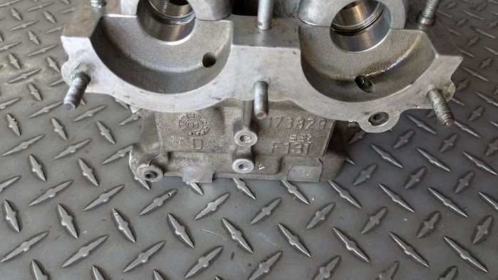 Ferrari 360 ENGINE PART CYLINDER HEAD RIGHT SIDE WITH VALVES 212395