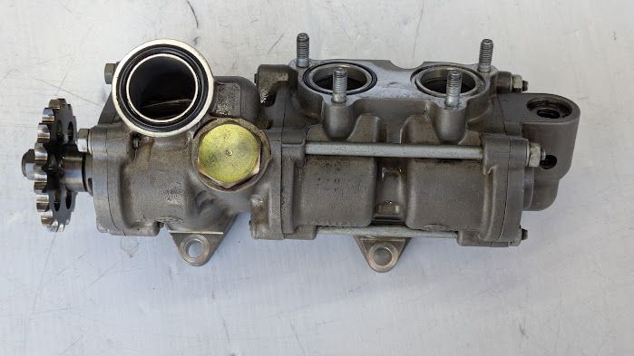 Ferrari 360 ENGINE PART OIL PUMP WITH GEARS 181341 COMPLETE