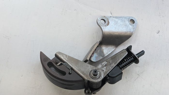 Ferrari 360 ENGINE PART OIL PUMP CHAIN TENSIONER 185577