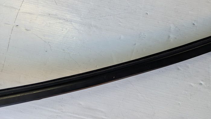 FERRARI 456  LEFT DOOR  inner WINDOW GLASS WIPER 65432300