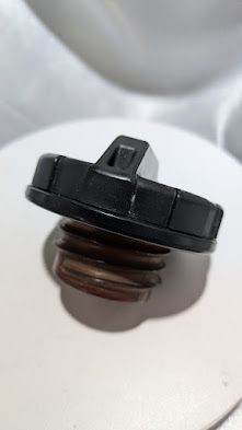 ROLLS ROYCE CORNICHE BENTLEY CONTINENTAL FUEL PETROL GAS CAP PRE-OWNED