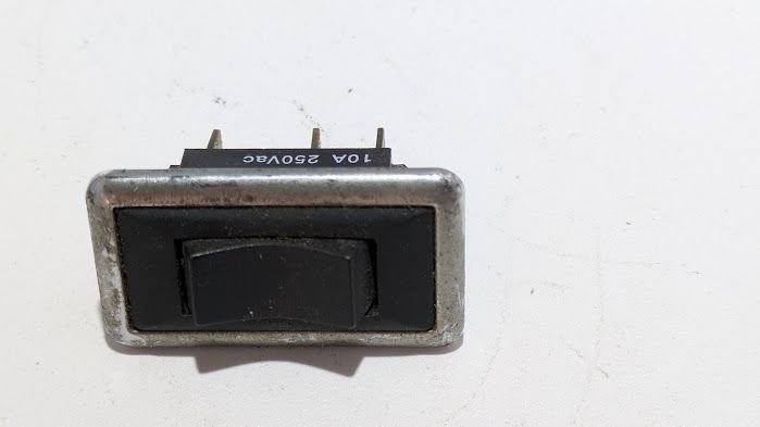 Rolls Royce Silver Spur Spirit seat heater SWITCH ON CENTER CONSOLE REAR PRE OWNED