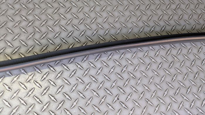 FERRARI 456  LEFT DOOR  seal GASKET 65435600