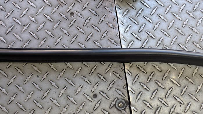 FERRARI 456  LEFT DOOR  seal GASKET 65435600