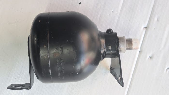 FERRARI 456M GTA PART REAR SUSPENSION ONE ACCUMULATOR 158693 PRE OWNED