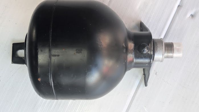 FERRARI 456M GTA PART REAR SUSPENSION ONE ACCUMULATOR 158693 PRE OWNED
