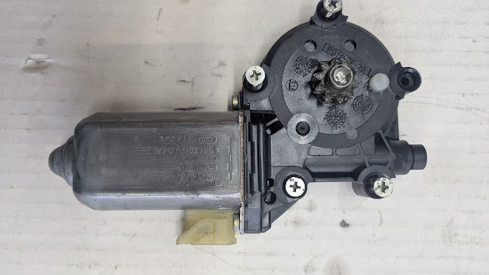 FERRARI 360 456 550 575 575M PARTS RIGHT DOOR WINDOW MOTOR 63211800