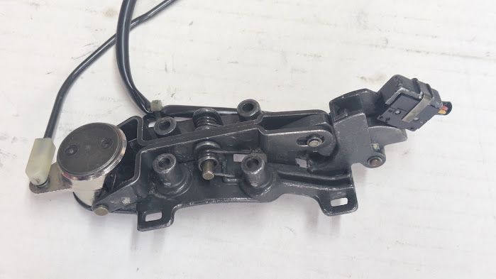FERRARI 456 RIGHT DOOR outside RELEASE HANDLE 65808200