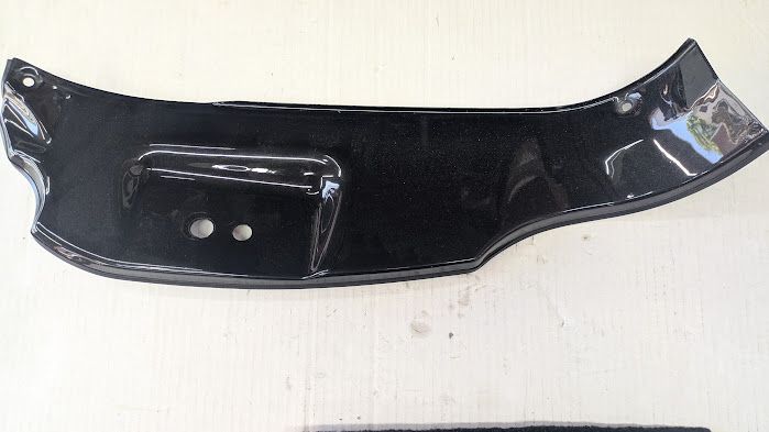 FERRARI 360 SPIDER PARTS RIGHT DOOR STRICKER SILL COVER PLATE BLACK 64858800