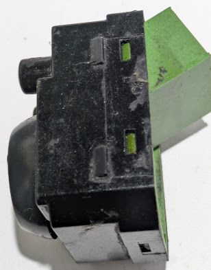 FERRARI 456M  PARTS MIRROR SWITCH AT CENTER CONSOLE 181275