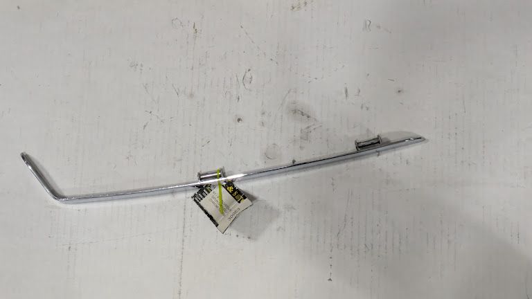 ROLLS ROYCE SILVER SPUR UNDER HEADLIGHT CHROME TRIM LEFT SIDE UD24841