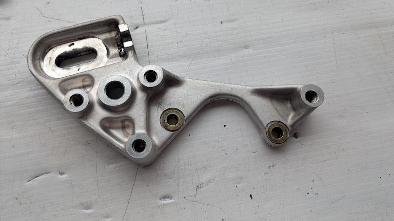 FERRARI 456M POWER steering pump  OUTTER BRACKET 153378