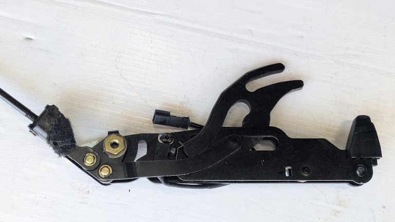 FERRARI 360 SPIDER PARTS RIGHT CAPOTE CONVERTIBLE TOP LATCH 66462500