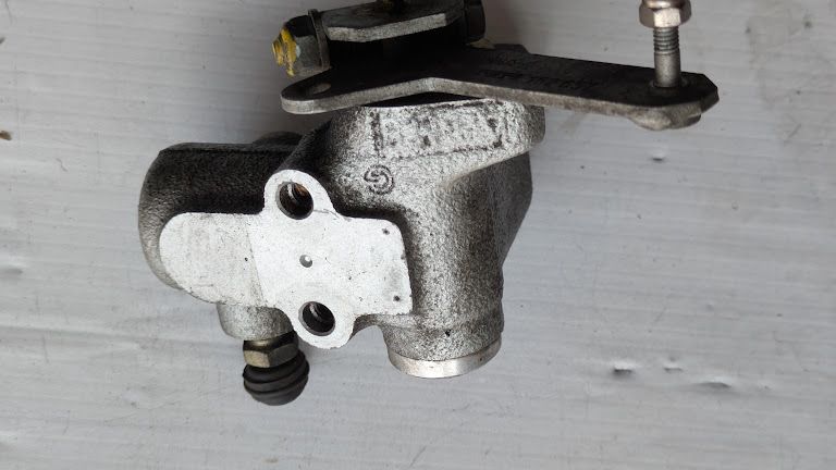 FERRARI 456M GTA PART REAR SUSPENSION LEVELING VALVE 179048