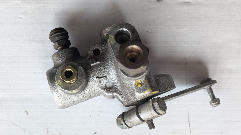 FERRARI 456M GTA PART REAR SUSPENSION LEVELING VALVE 179048