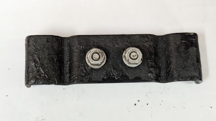 Rolls Royce Silver Spur REAR ABUTMENT BRACKET PARKING BRAKE CABLE UG13952