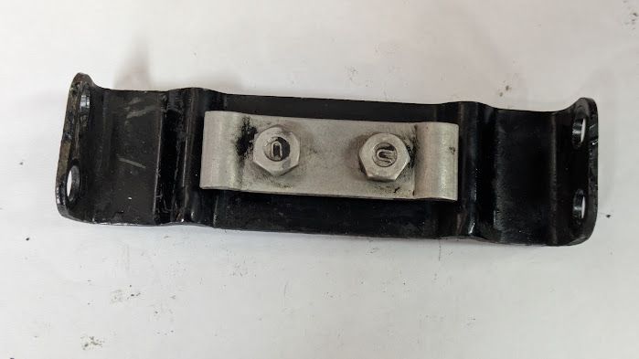 Rolls Royce Silver Spur REAR ABUTMENT BRACKET PARKING BRAKE CABLE UG13952