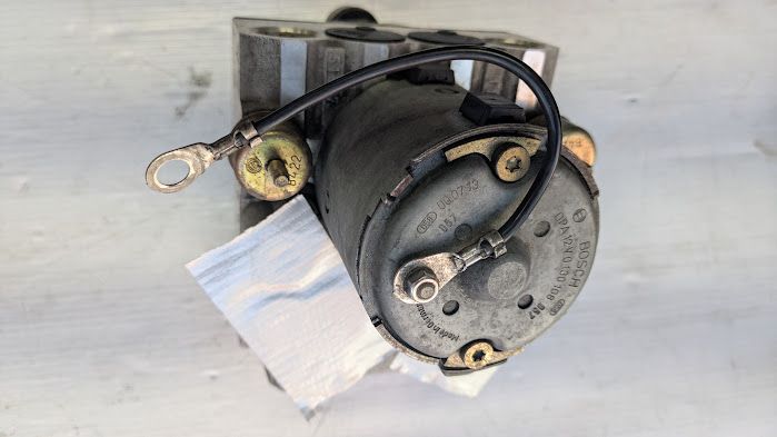 FERRARI 456M  550 PARTS ABS CONTROL UNIT AND PUMP 164001