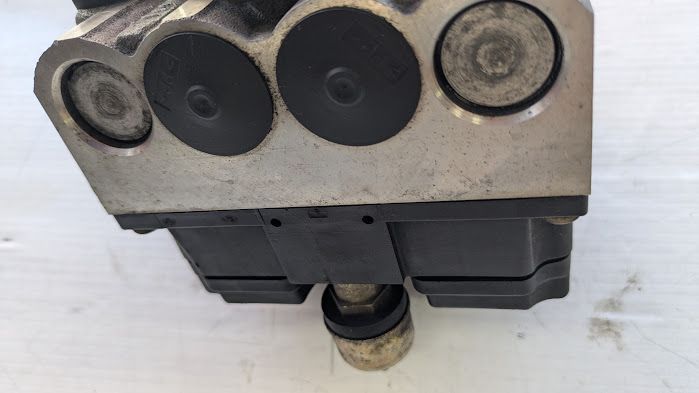 FERRARI 456M  550 PARTS ABS CONTROL UNIT AND PUMP 164001