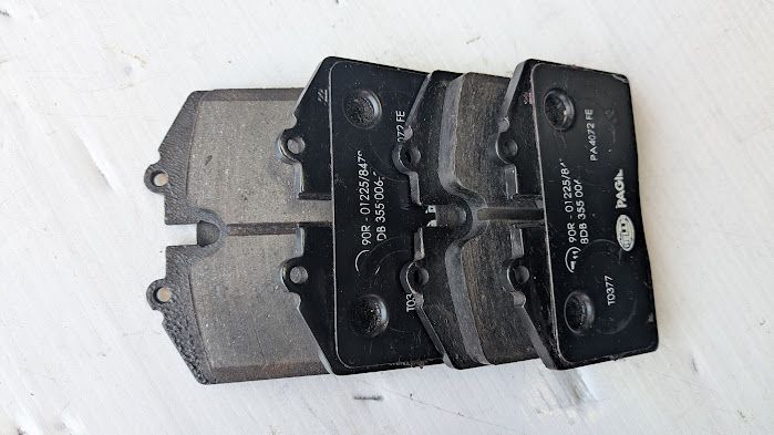 FERRARI 456M PARTS rear brake PAD SET PRE OWNED 70000925