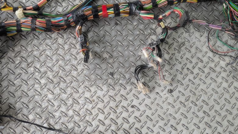 65 to 80 ROLLS ROYCE SILVER SHADOW II UNDER DASH WIRING HARNESS