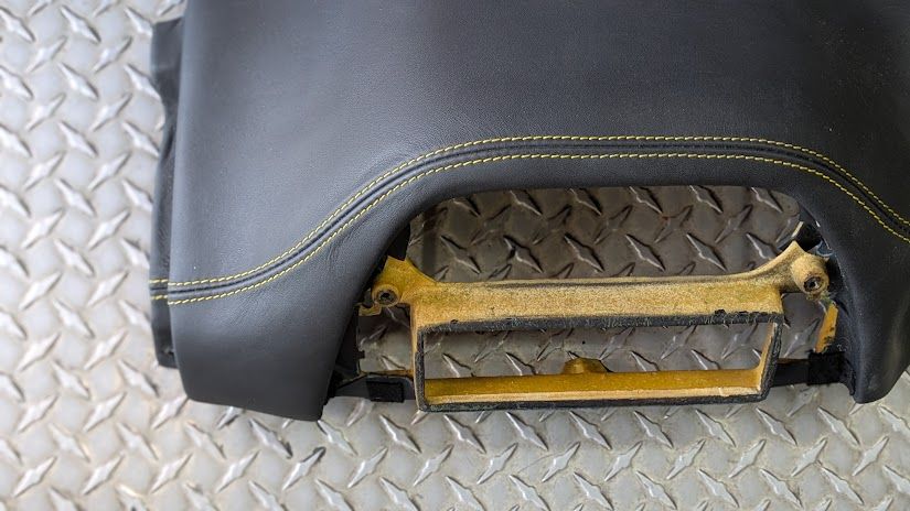 FERRARI 360 SPIDER PART LOWER dashboard BLACK YELLOW SITCHING 63547319