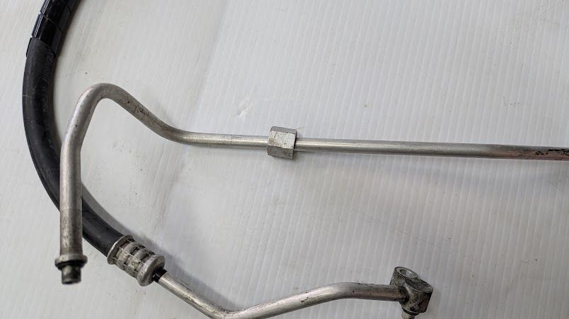 ROLLS-ROYCE SPIRIT - BENTLEY - AIR CONDITIONING HOSE FROM RECEIVER DRYER TO EXPANSION VALVE UD74042