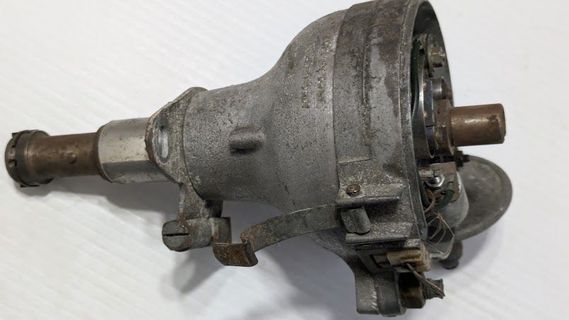 ROLLS-ROYCE SILVER SHADOW CORNICHE EARLY DISTRIBUTOR DUAL POINTS CD5721