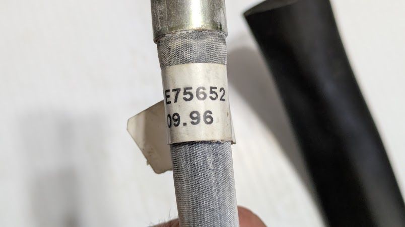 ROLLS ROYCE SILVER SPUR FUEL RETURN HOSE UE75652