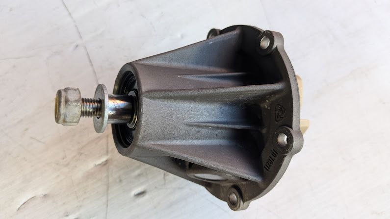 Ferrari part water pump 360 355 456 pre owned 176173