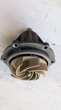 Ferrari part water pump 360 355 456 pre owned 176173
