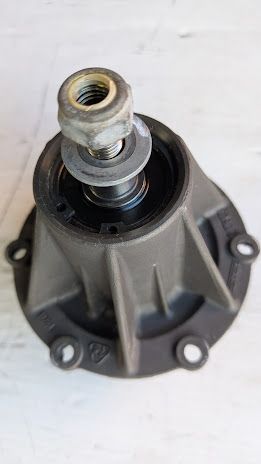 Ferrari part water pump 360 355 456 pre owned 176173