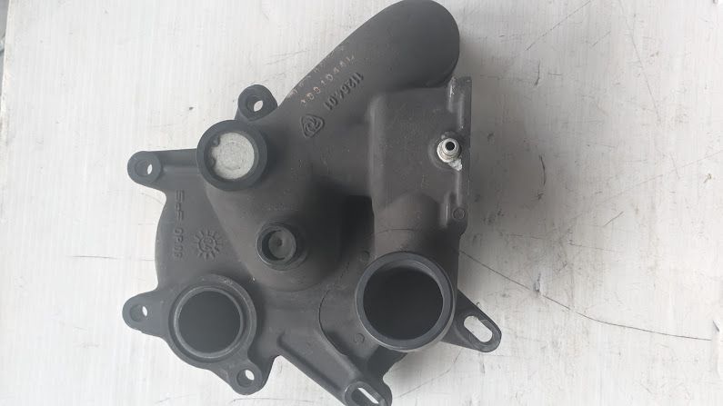 Ferrari part water pump HOUSING 360 355 456 pre owned 176044