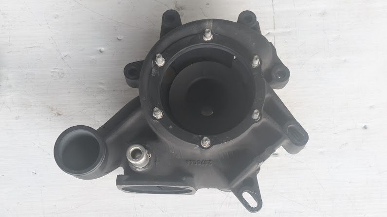 Ferrari part water pump HOUSING 360 355 456 pre owned 176044