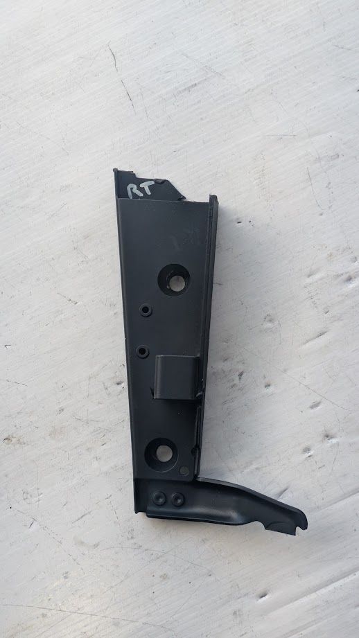 FERRARI 360 SPIDER PARTS RH SIDE BRACKET 67083511