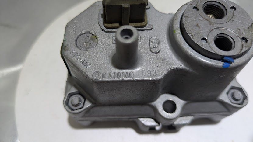 81 - 91 ROLLS ROYCE SILVER SPUR WARM UP REGULATOR REBUILT EXCHANGE UE43462