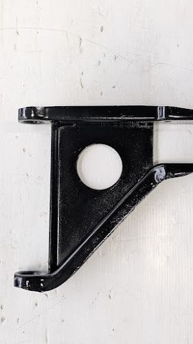 FERRARI 308 PARTS FRONT UPPER CONTROL A ARM RIGHT SIDE LEVER 104392