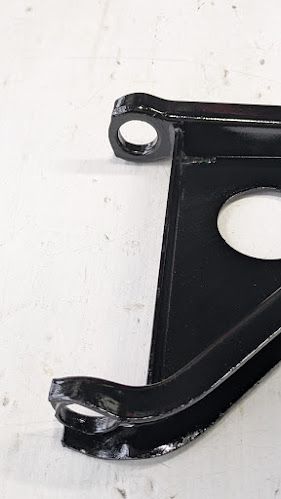 FERRARI 308 PARTS FRONT UPPER CONTROL A ARM RIGHT SIDE LEVER 104392