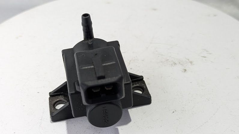 FERRARI 360 SPIDER PARTS AIR INJECTION SOLENOID VALVE 159177