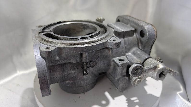 Rolls Royce Silver Shadow CARBURETOR SHADOW I MAIN BODY UE38840 img