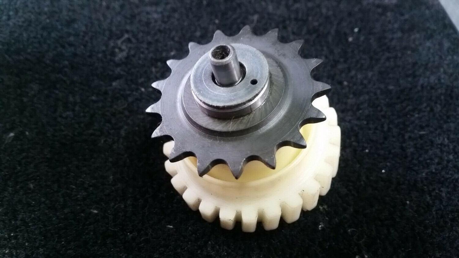ROLLS ROYCE CORNICHE window regulator transmission gear from 05037 to 50170