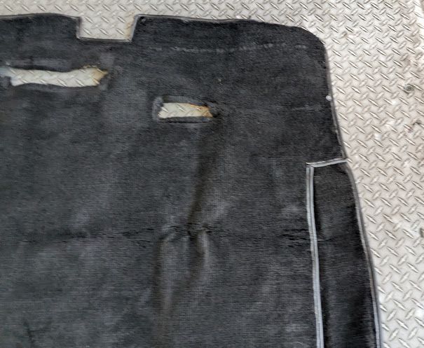 65 to 80 ROLLS ROYCE SILVER SHADOW TRUNK lid black carpet