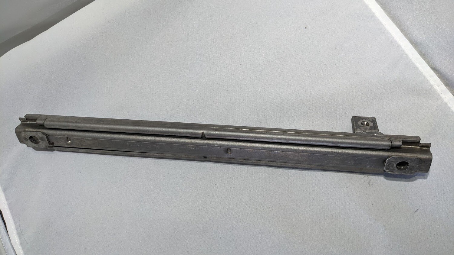 FERRARI 308 GTSi  INTERIOR RIGHT SEAT  SLIDING TRACK 60147402