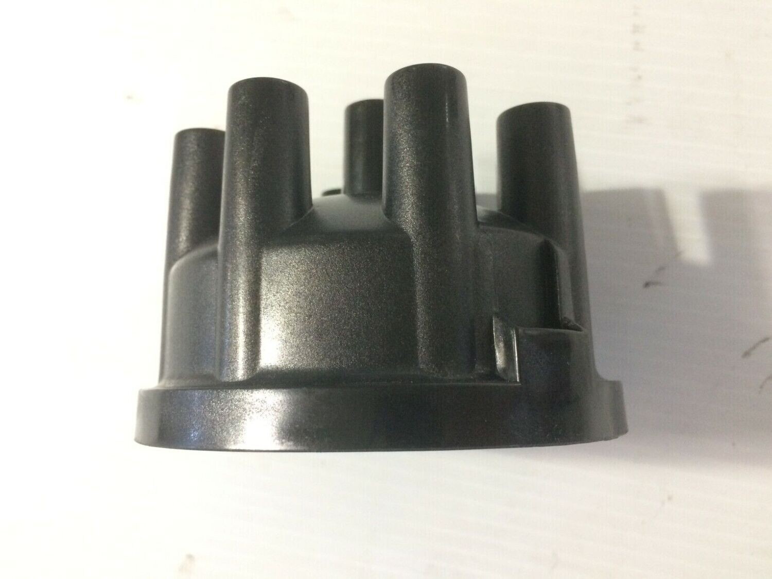 ROLLS ROYCE SILVER SHADOW SPUR DISTRIBUTOR CAP LUCAS PUSH ON WIRE TYPE CD5625 PRE OWNED