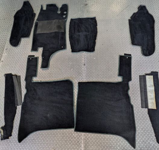 BENTLEY ROLLS ROYCE SILVER SPUR CABIN black carpet LEATHER BINDING ON JADE