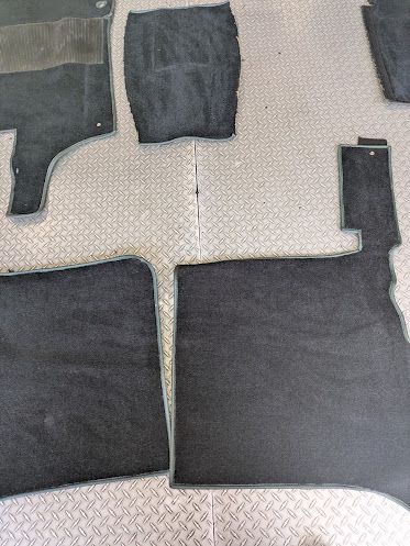 BENTLEY ROLLS ROYCE SILVER SPUR CABIN black carpet LEATHER BINDING ON JADE