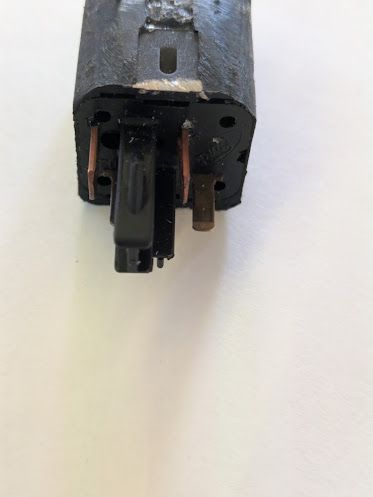 FERRARI 456 PARTS FUEL RELEASE BUTTON SWITCH  157480