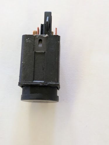 FERRARI 456 PARTS TRUNK RELEASE BUTTON SWITCH  174671