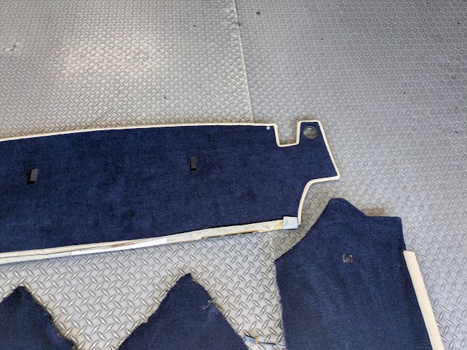 ROLLS ROYCE SILVER SPUR TRUNK carpet blue and magnolia