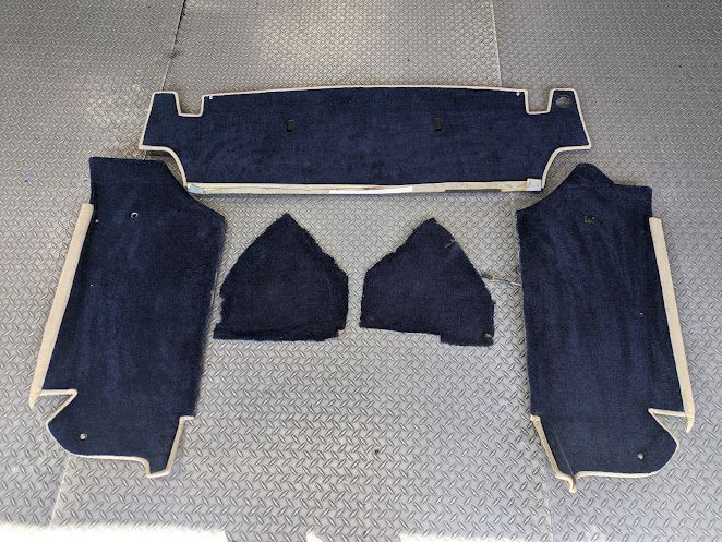 ROLLS ROYCE SILVER SPUR TRUNK carpet blue and magnolia